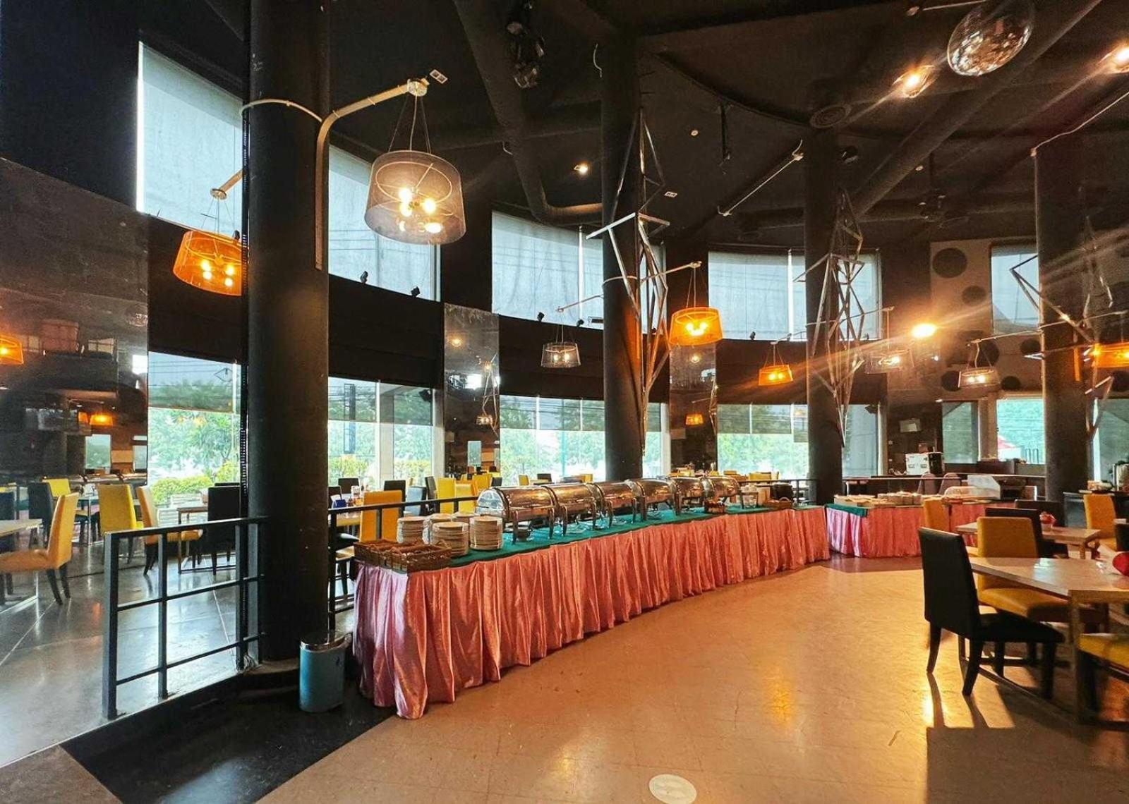 Capital O 75514 Vasidtee City Hotel Suphan Buri Eksteriør bilde
