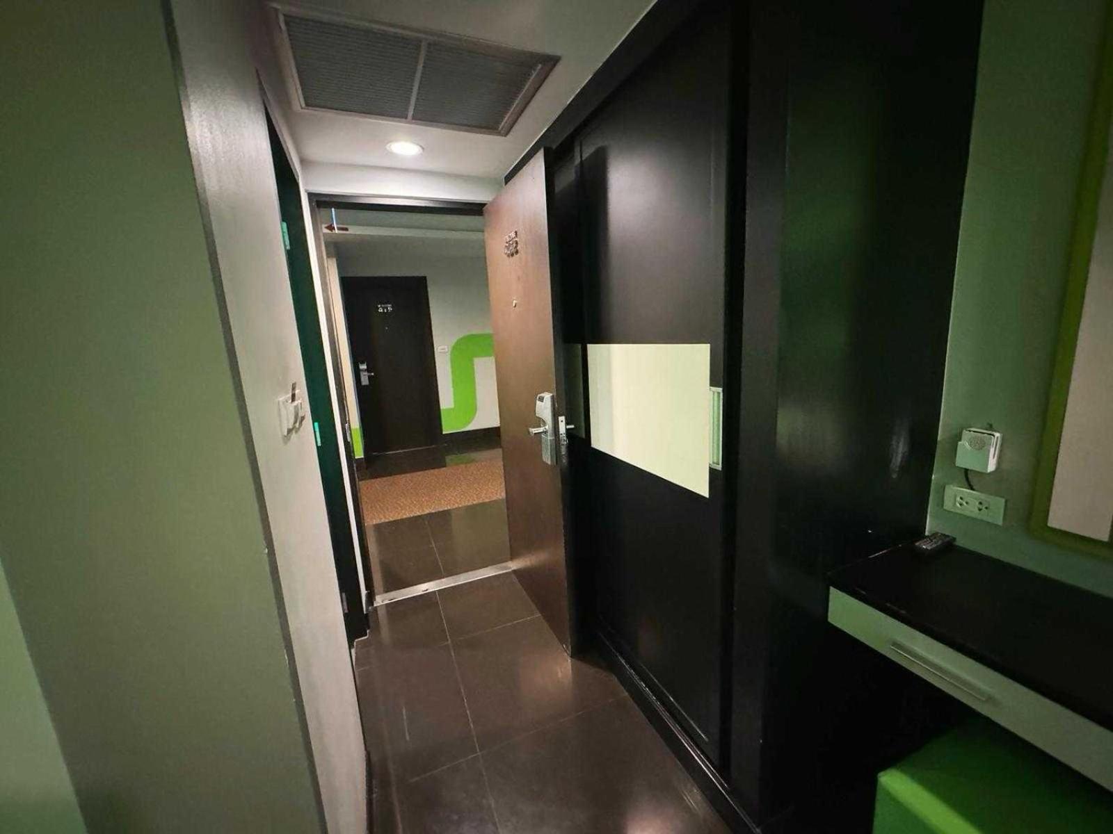 Capital O 75514 Vasidtee City Hotel Suphan Buri Eksteriør bilde