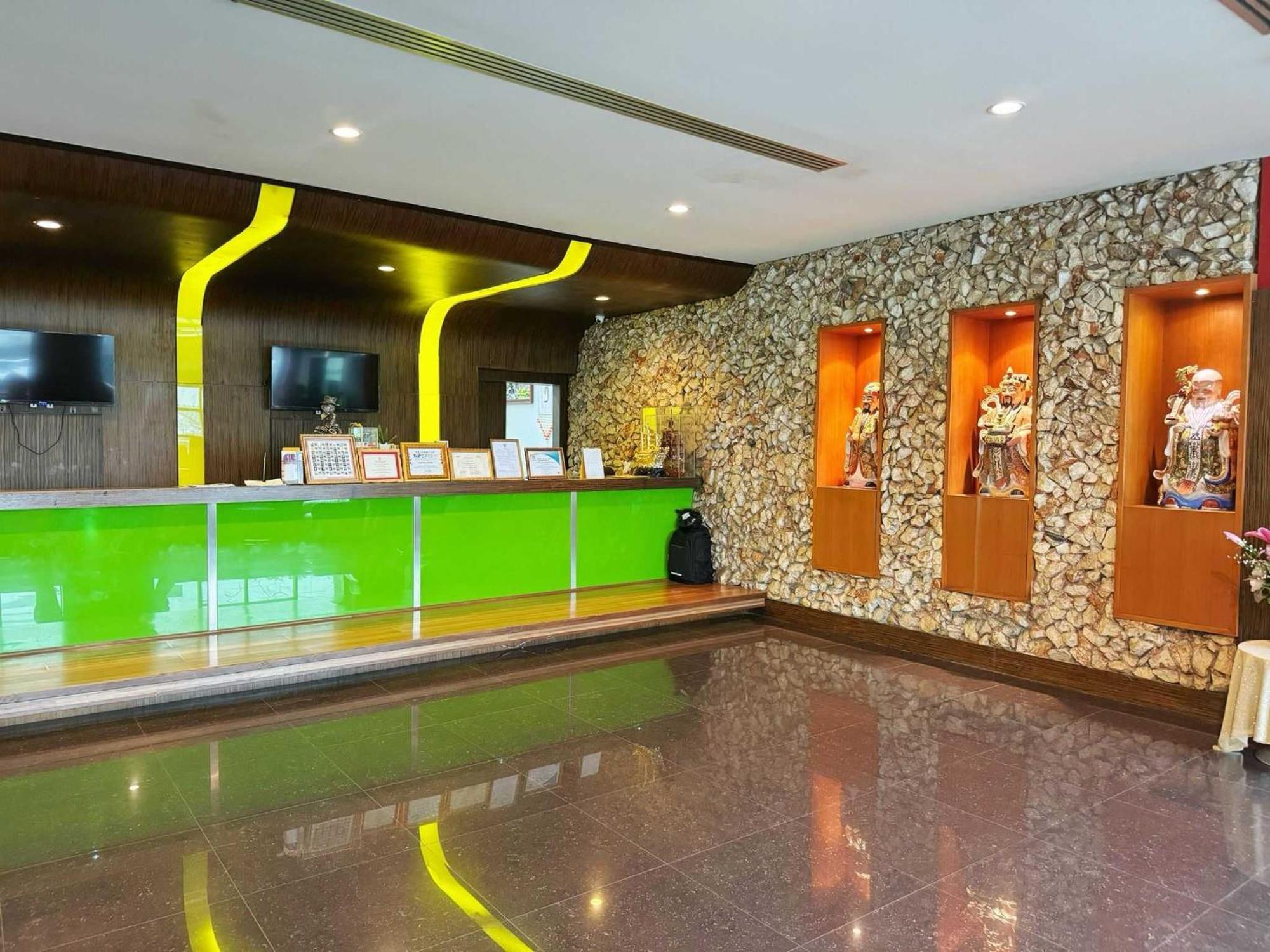 Capital O 75514 Vasidtee City Hotel Suphan Buri Eksteriør bilde